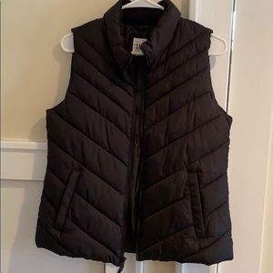 GAP vest in back